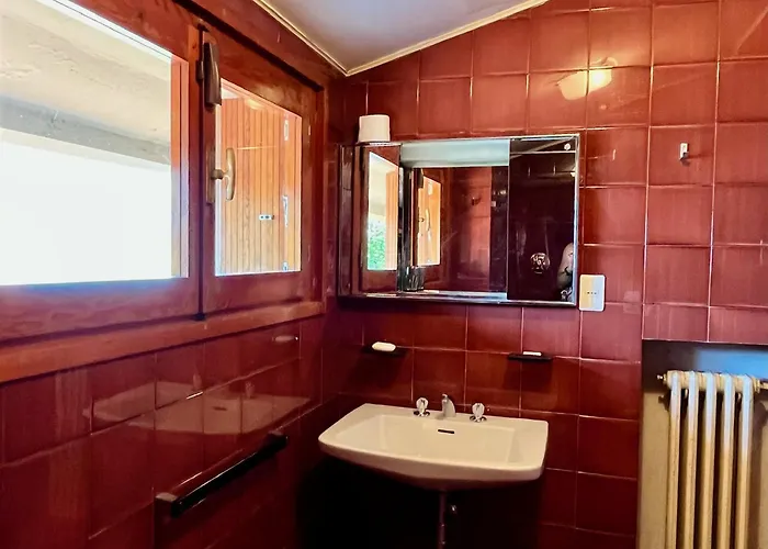 Nella Back To 70' Villa Varenna