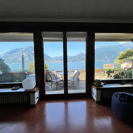 Nella Back To 70' Villa *