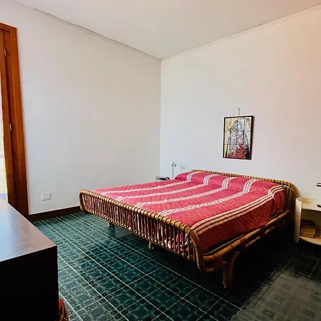 Villa Nella Back To 70' *