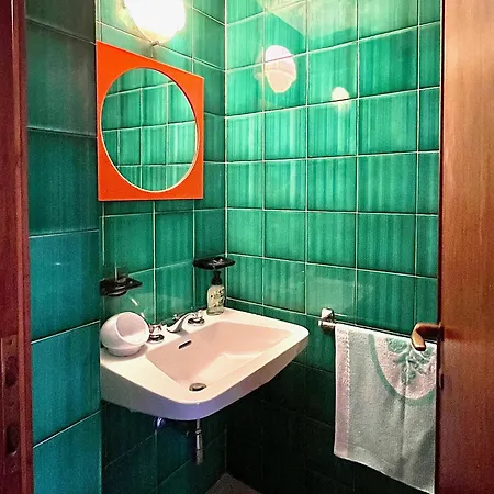 Nella Back To 70' Villa Varenna