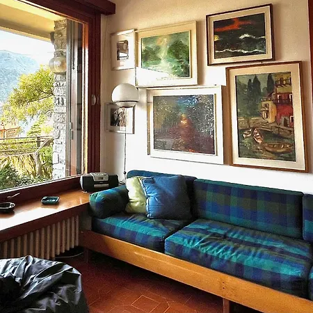 Nella Back To 70' Villa