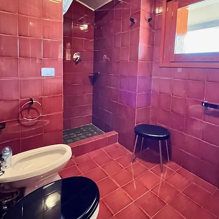 Nella Back To 70' Villa